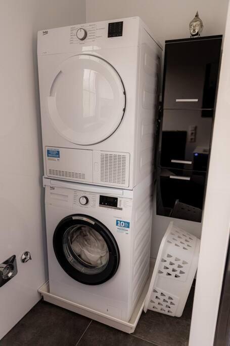 Wohnung Hirschhoehe Im Taunus Neu-Anspach Bagian luar foto