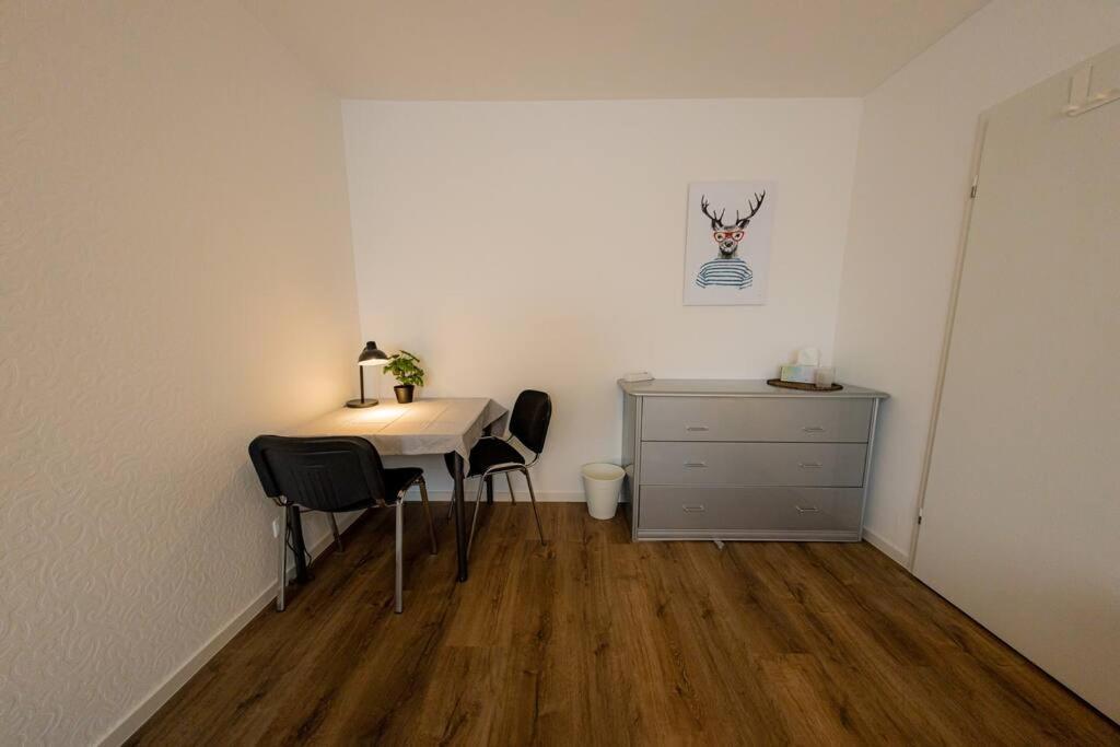 Wohnung Hirschhoehe Im Taunus Neu-Anspach Bagian luar foto